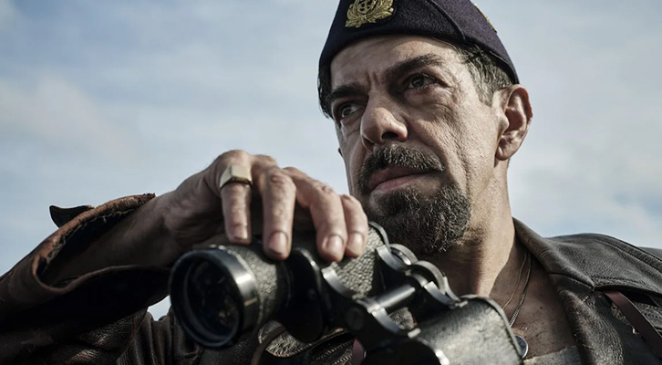 Il film «Comandante» di Edoardo De Angelis sta riscuotendo nelle sale il successo che merita. Nel 2021 una serie tv, coprodotta da Inghilterra e Germania, aveva raccontato le analoghe gesta del comandante di un U-Boot tedesco.